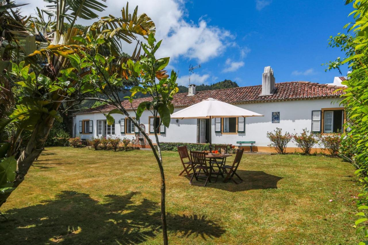 Domus Adepta Family W Garden Villa Furnas  Buitenkant foto